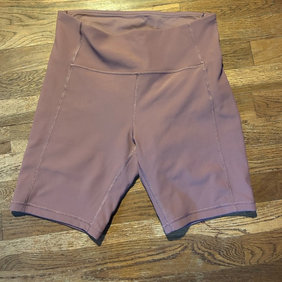 lululemon athletica Fast and Free High-Rise 8”Bike Shorts in Mauve, Sz 10 NEW! - Picture 3 of 10